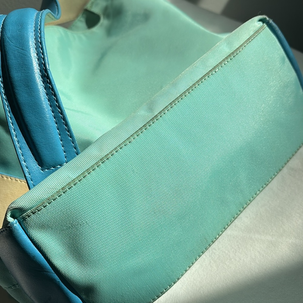 Tumi Mint Green Shoulder Bag with Blue Strap - Picture 9 of 13